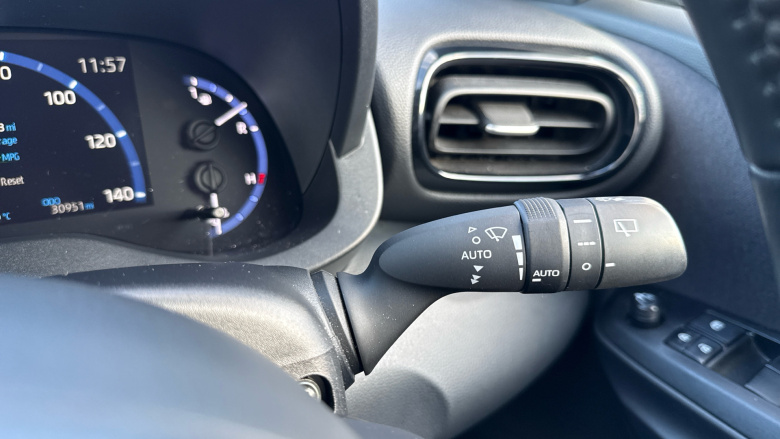 Toyota Yaris Cross 1.5 Hybrid Design 5dr CVT Hybrid Estate